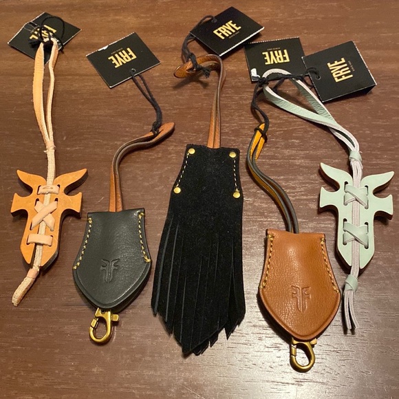 ๐ฅHTF! Frye Black Leather Sleeve Key Hider Bag Charm Fob ๐ฅณ๐ - Picture 7 of 7